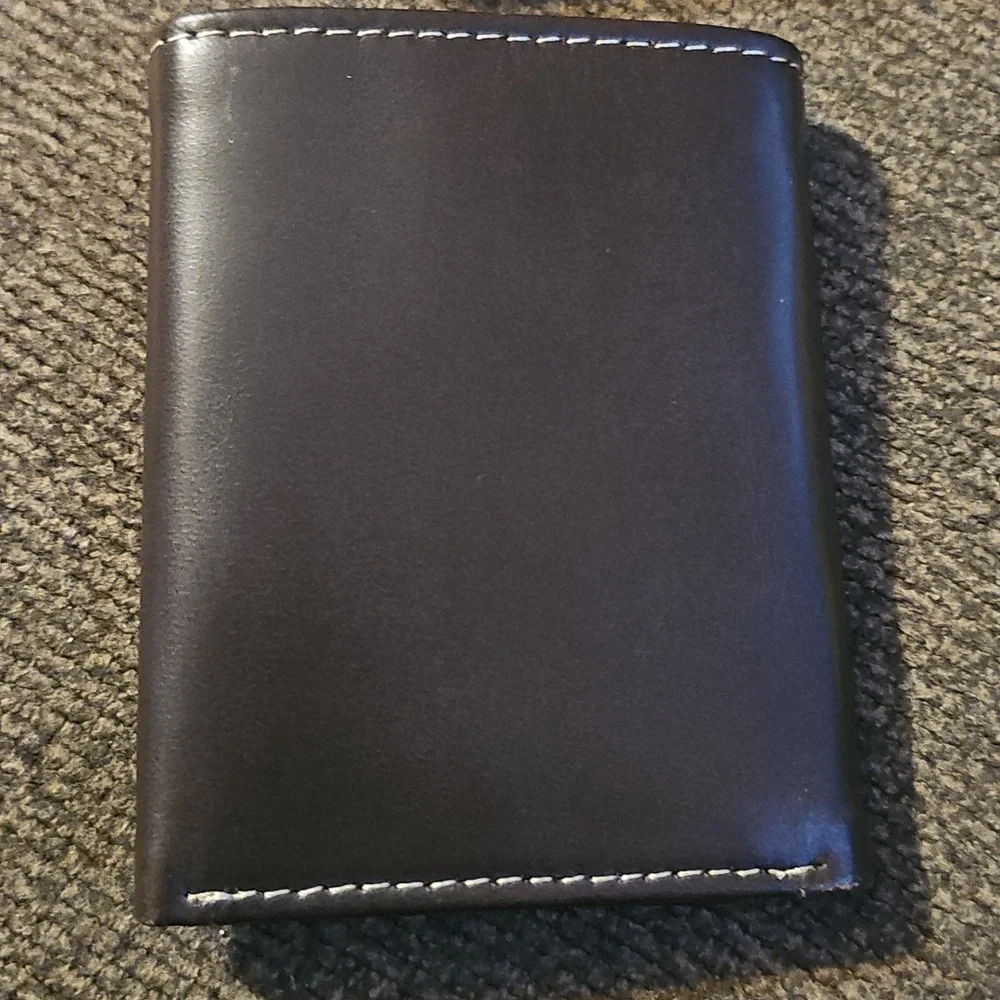 NEW Timberland Leather Wallet Tri-fold